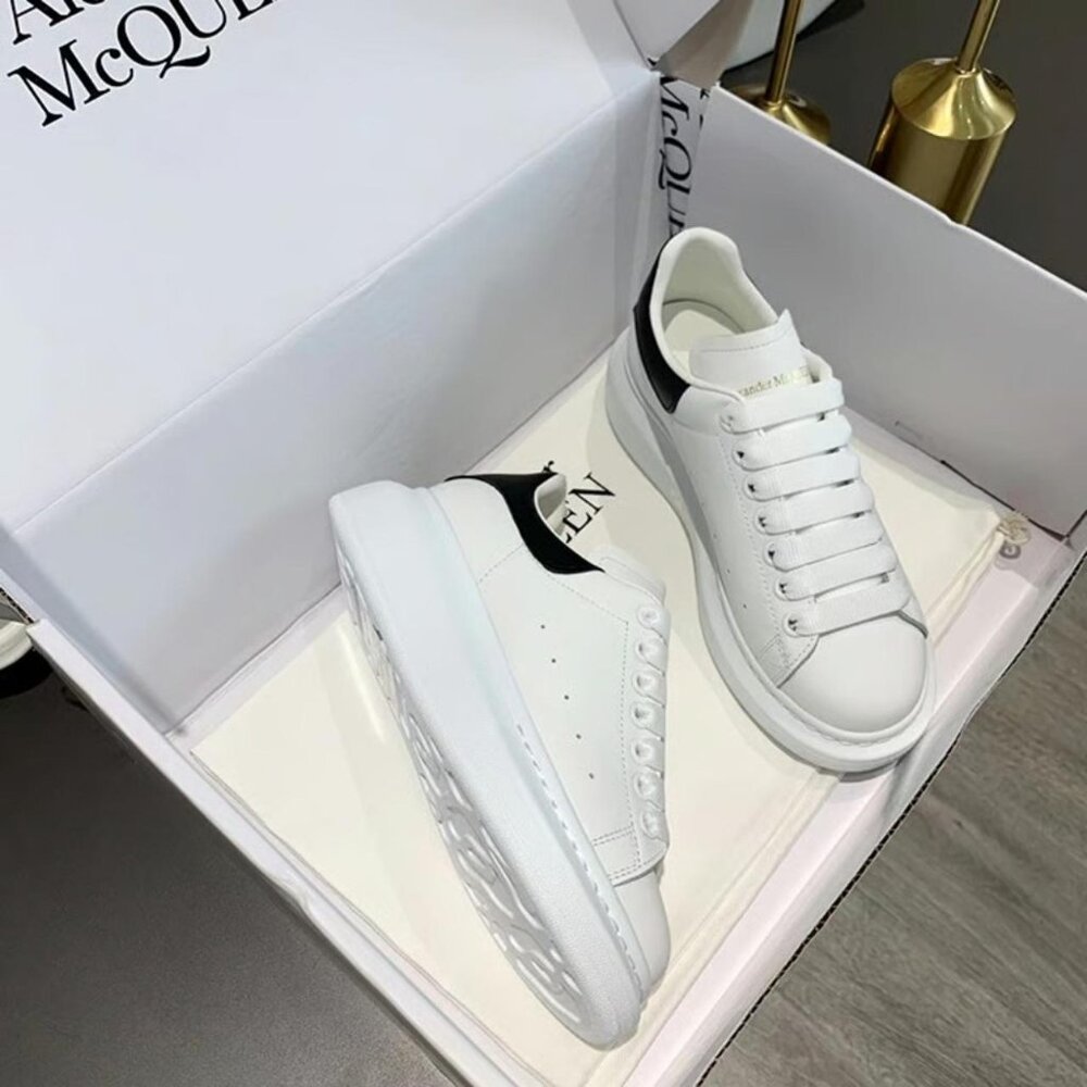 Alexander McQueen casual shoes - Picture 2 of 4